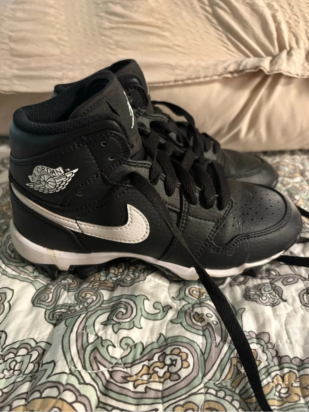 Jordan Kids Black and White High-Top Cleats 3.5Y